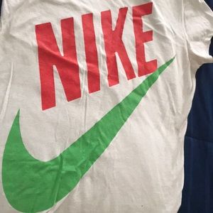 NIKE graphic t-shirt